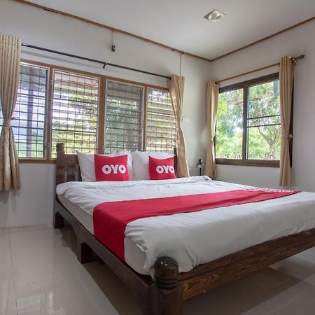Oyo 909 Guiding Star Resort Чиангмай Екстериор снимка