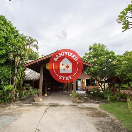 Oyo 909 Guiding Star Resort Чиангмай Екстериор снимка