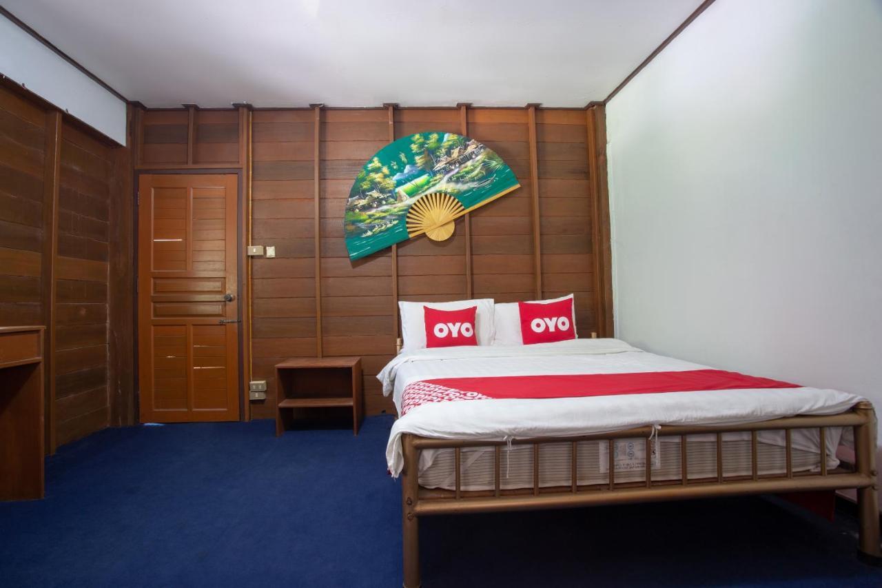 Oyo 909 Guiding Star Resort Чиангмай Екстериор снимка