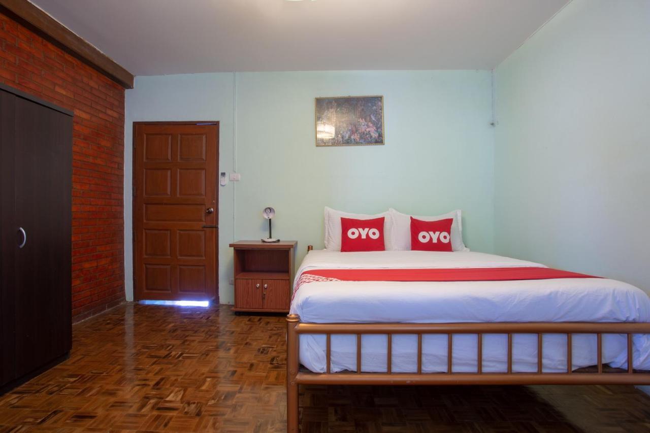 Oyo 909 Guiding Star Resort Чиангмай Екстериор снимка