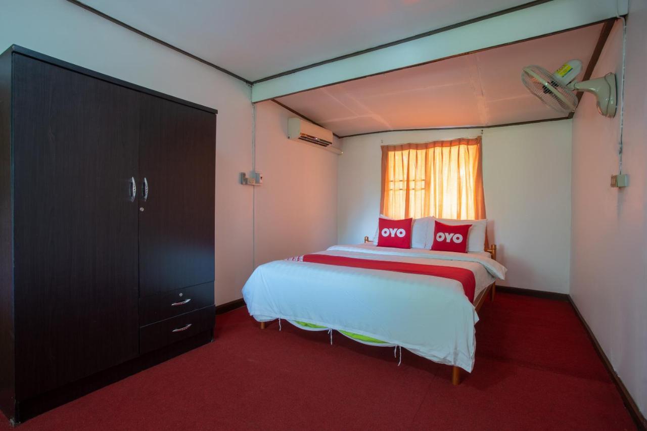 Oyo 909 Guiding Star Resort Чиангмай Екстериор снимка