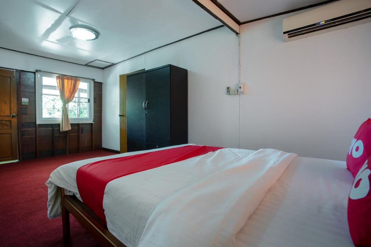 Oyo 909 Guiding Star Resort Чиангмай Екстериор снимка
