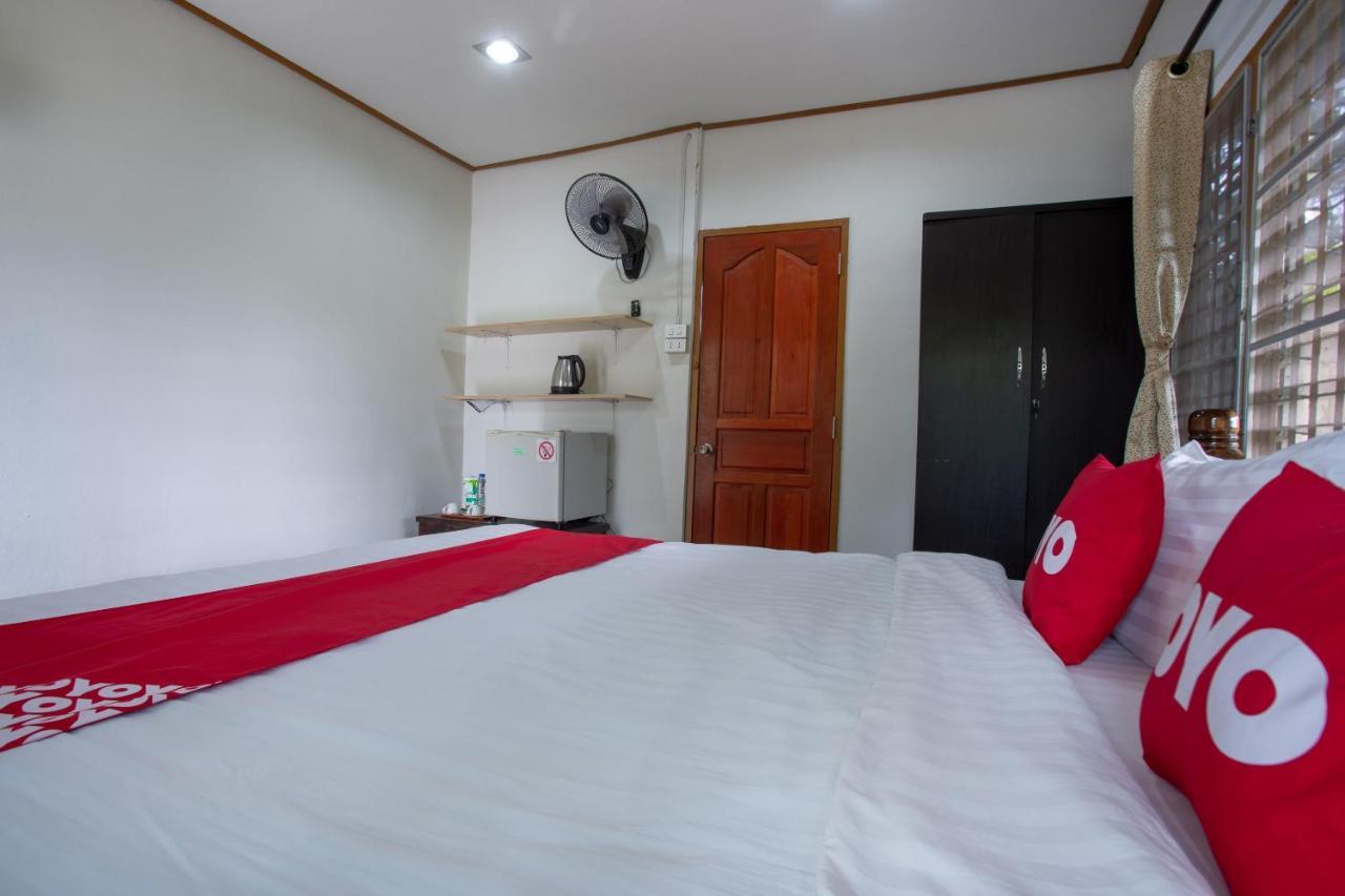 Oyo 909 Guiding Star Resort Чиангмай Екстериор снимка