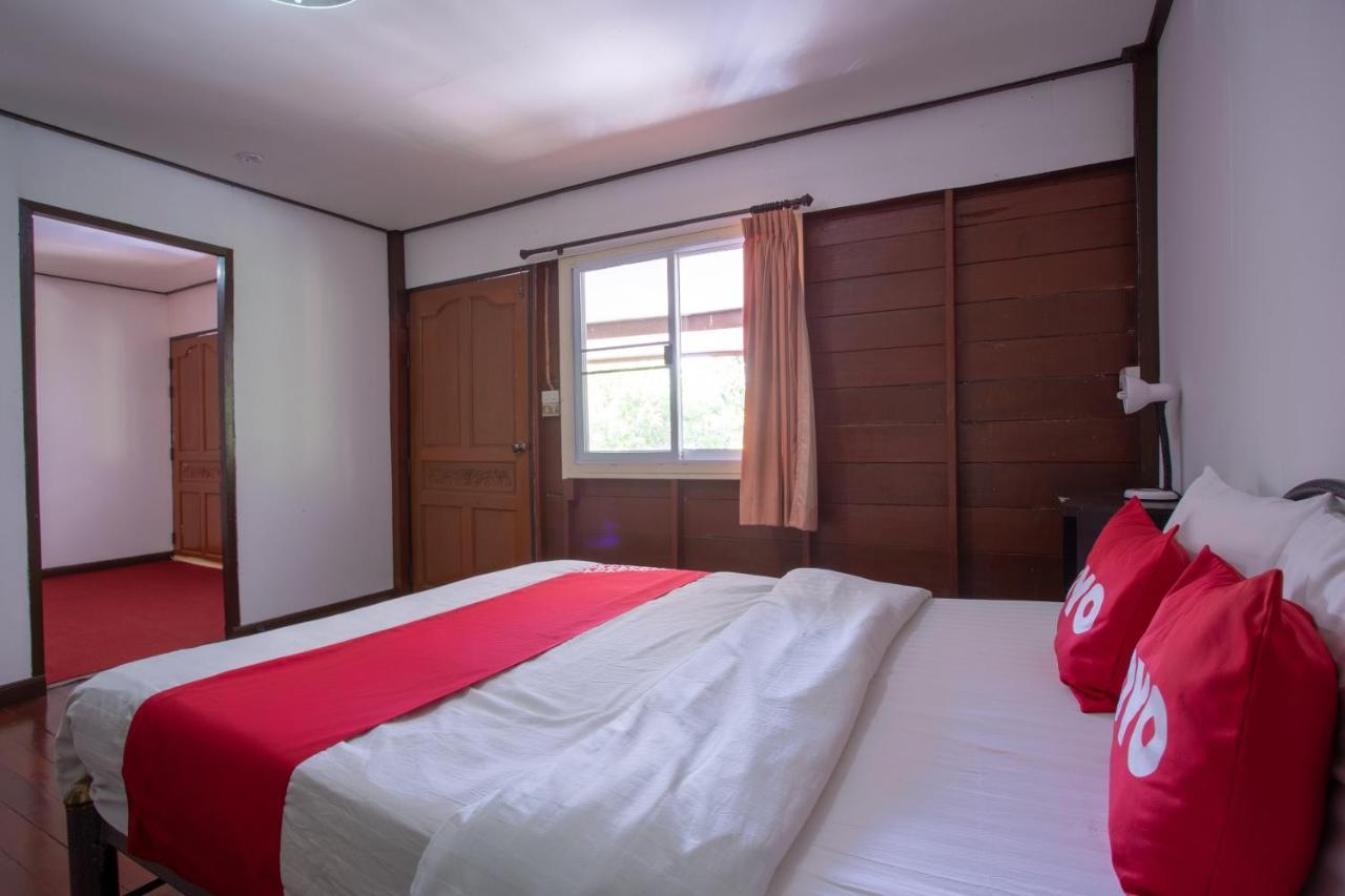 Oyo 909 Guiding Star Resort Чиангмай Екстериор снимка