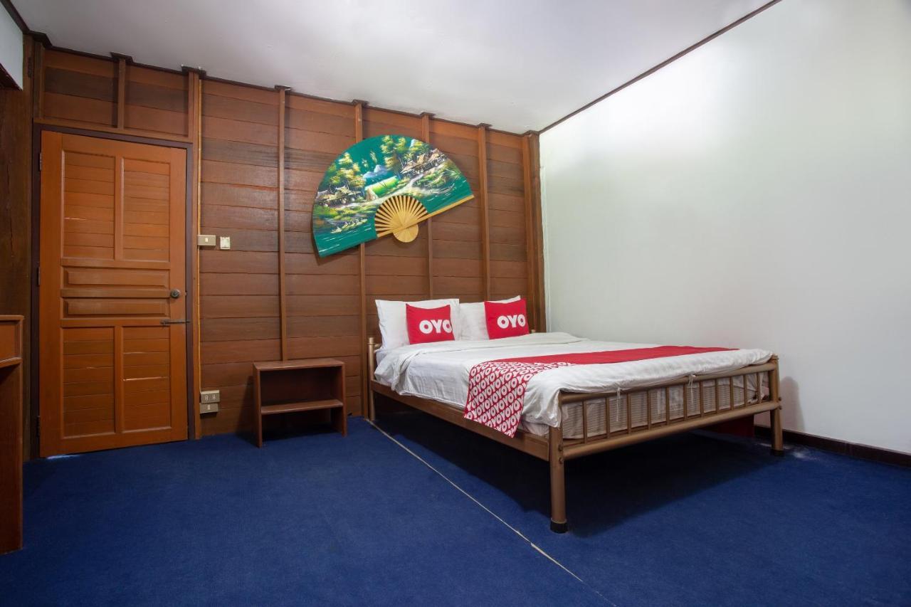 Oyo 909 Guiding Star Resort Чиангмай Екстериор снимка