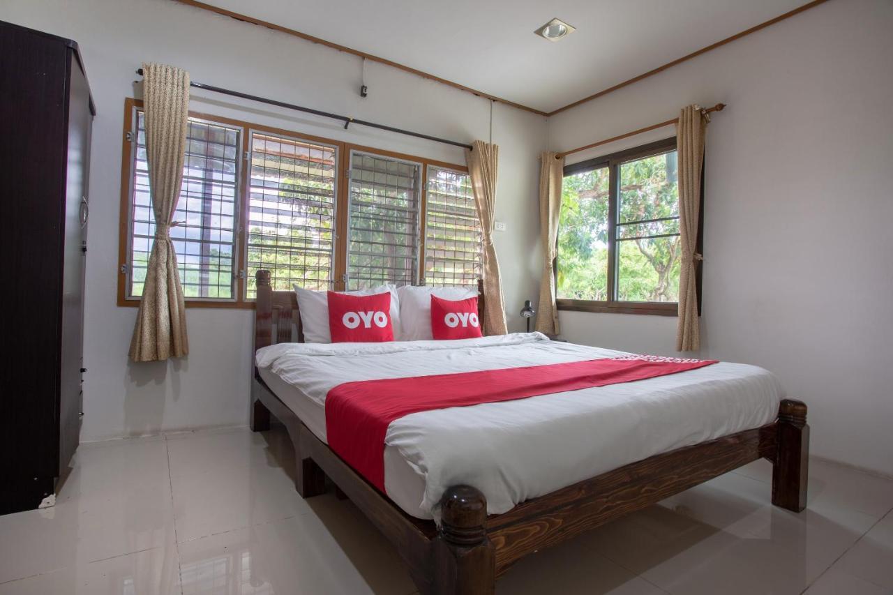 Oyo 909 Guiding Star Resort Чиангмай Екстериор снимка