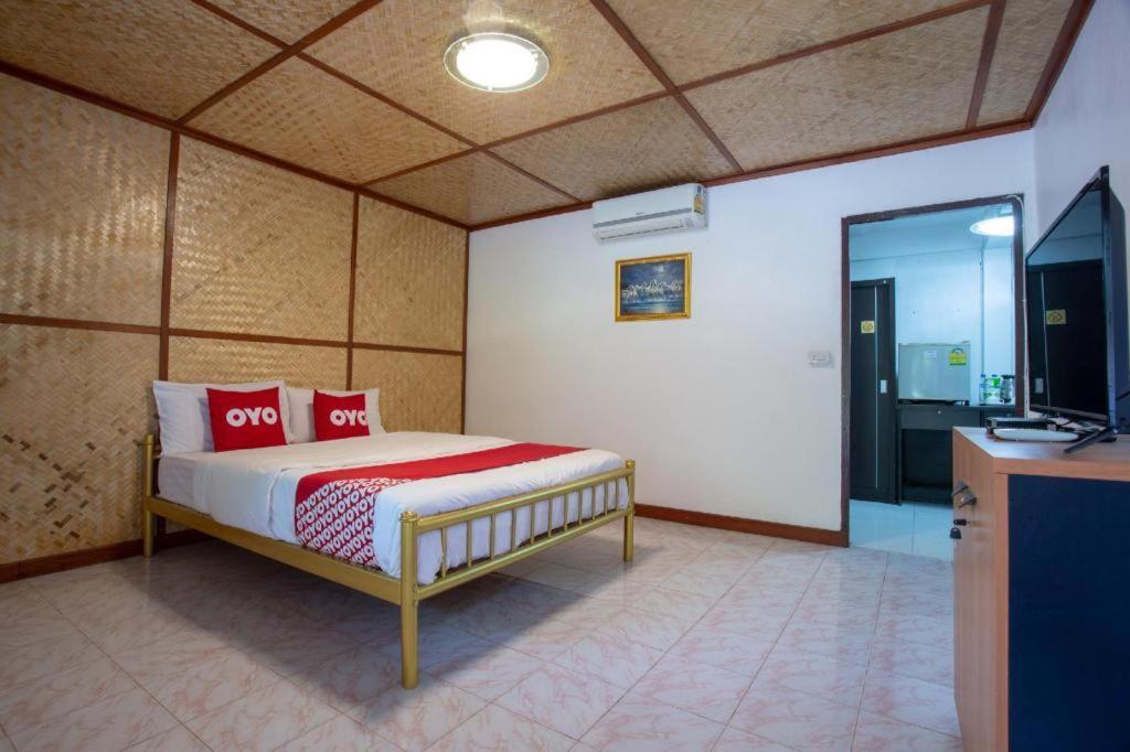 Oyo 909 Guiding Star Resort Чиангмай Екстериор снимка