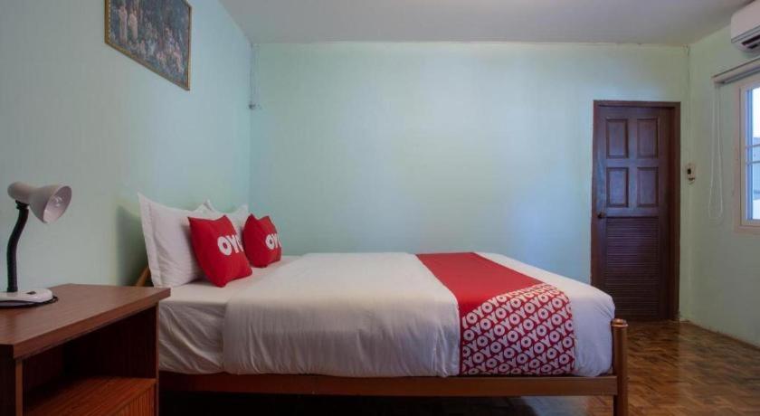 Oyo 909 Guiding Star Resort Чиангмай Екстериор снимка