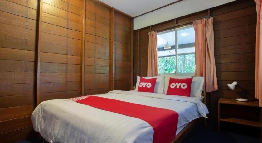 Oyo 909 Guiding Star Resort Чиангмай Екстериор снимка