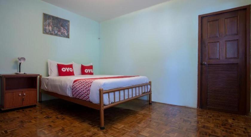 Oyo 909 Guiding Star Resort Чиангмай Екстериор снимка