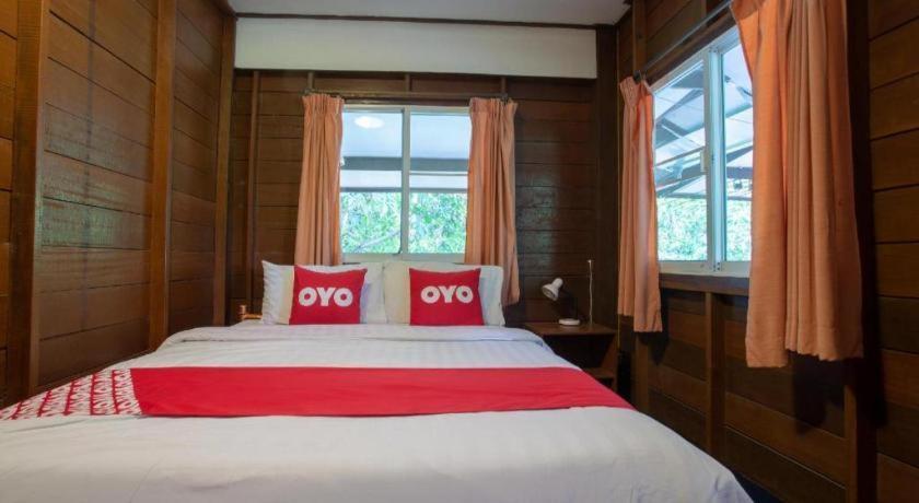 Oyo 909 Guiding Star Resort Чиангмай Екстериор снимка