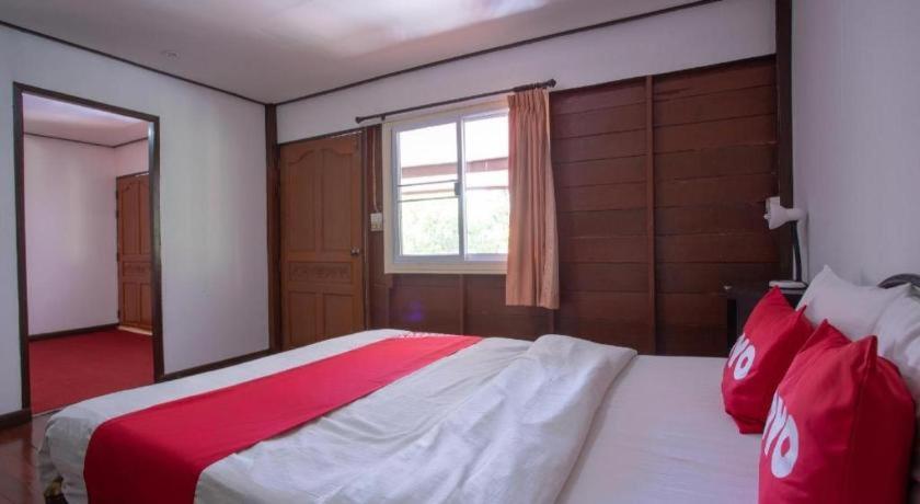 Oyo 909 Guiding Star Resort Чиангмай Екстериор снимка