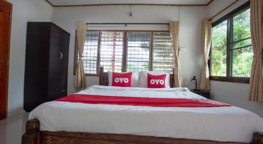Oyo 909 Guiding Star Resort Чиангмай Екстериор снимка