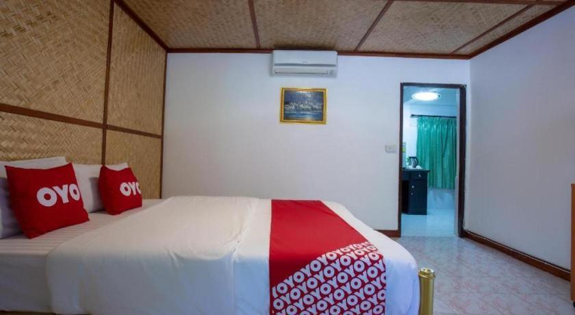 Oyo 909 Guiding Star Resort Чиангмай Екстериор снимка