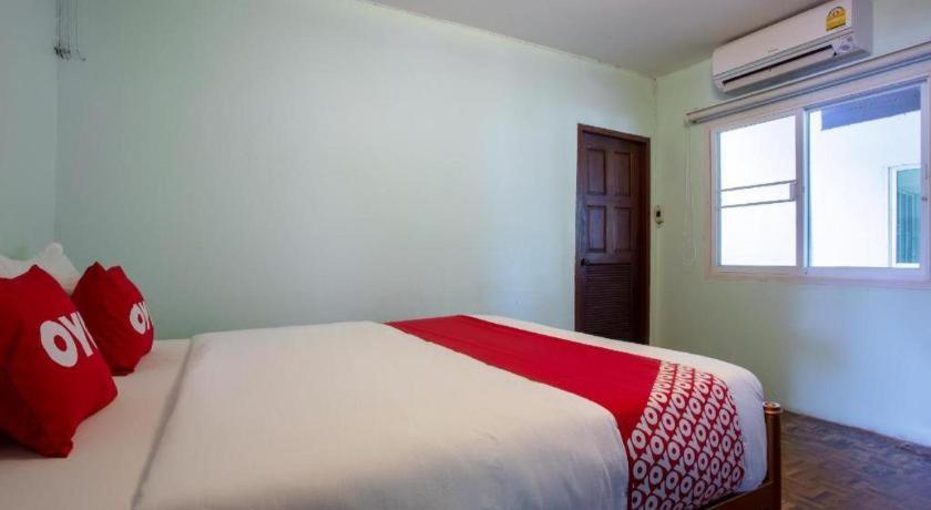 Oyo 909 Guiding Star Resort Чиангмай Екстериор снимка