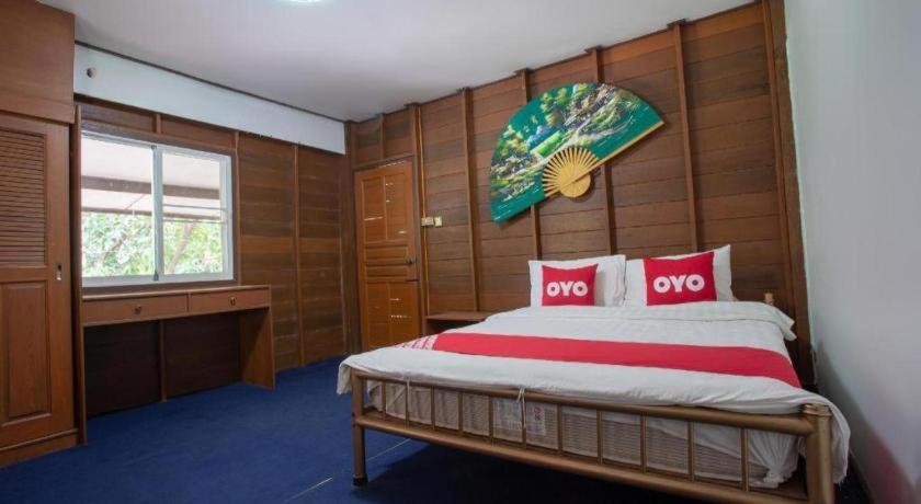 Oyo 909 Guiding Star Resort Чиангмай Екстериор снимка