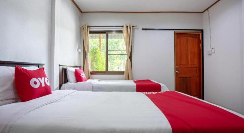 Oyo 909 Guiding Star Resort Чиангмай Екстериор снимка